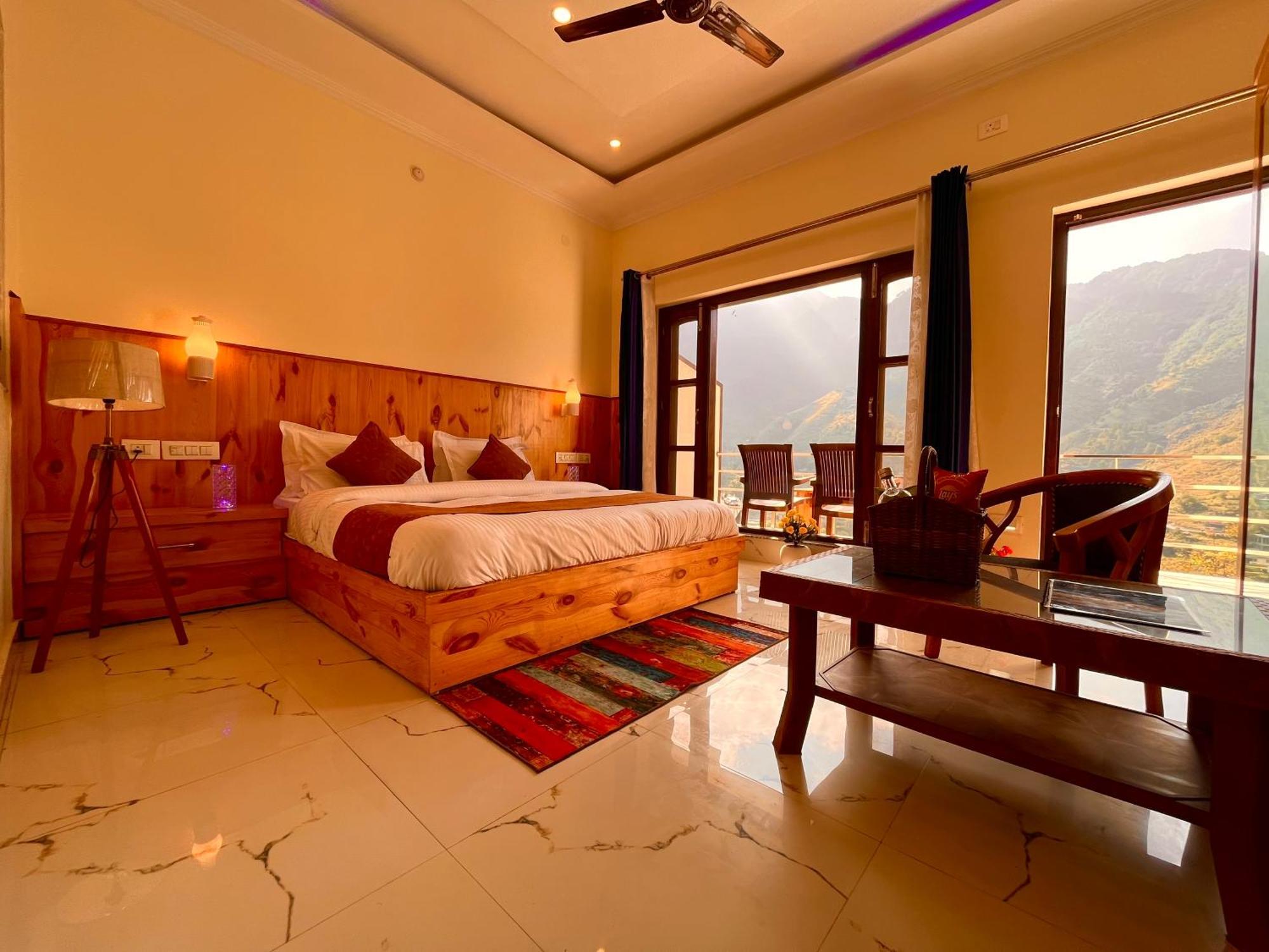 Sitara Hotel & Resort In The Lap Of Nature, מוסורי מראה חיצוני תמונה