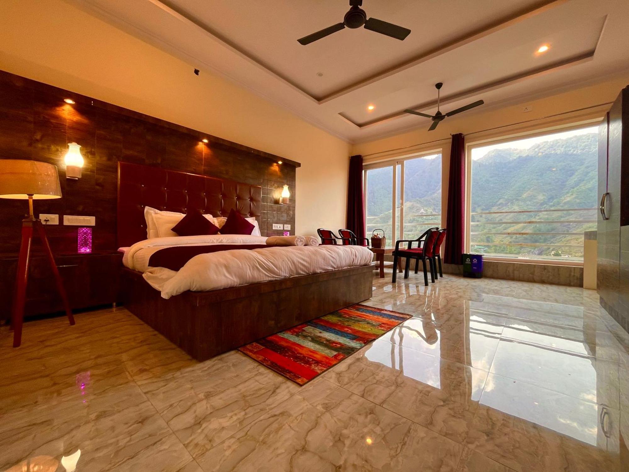 Sitara Hotel & Resort In The Lap Of Nature, מוסורי מראה חיצוני תמונה