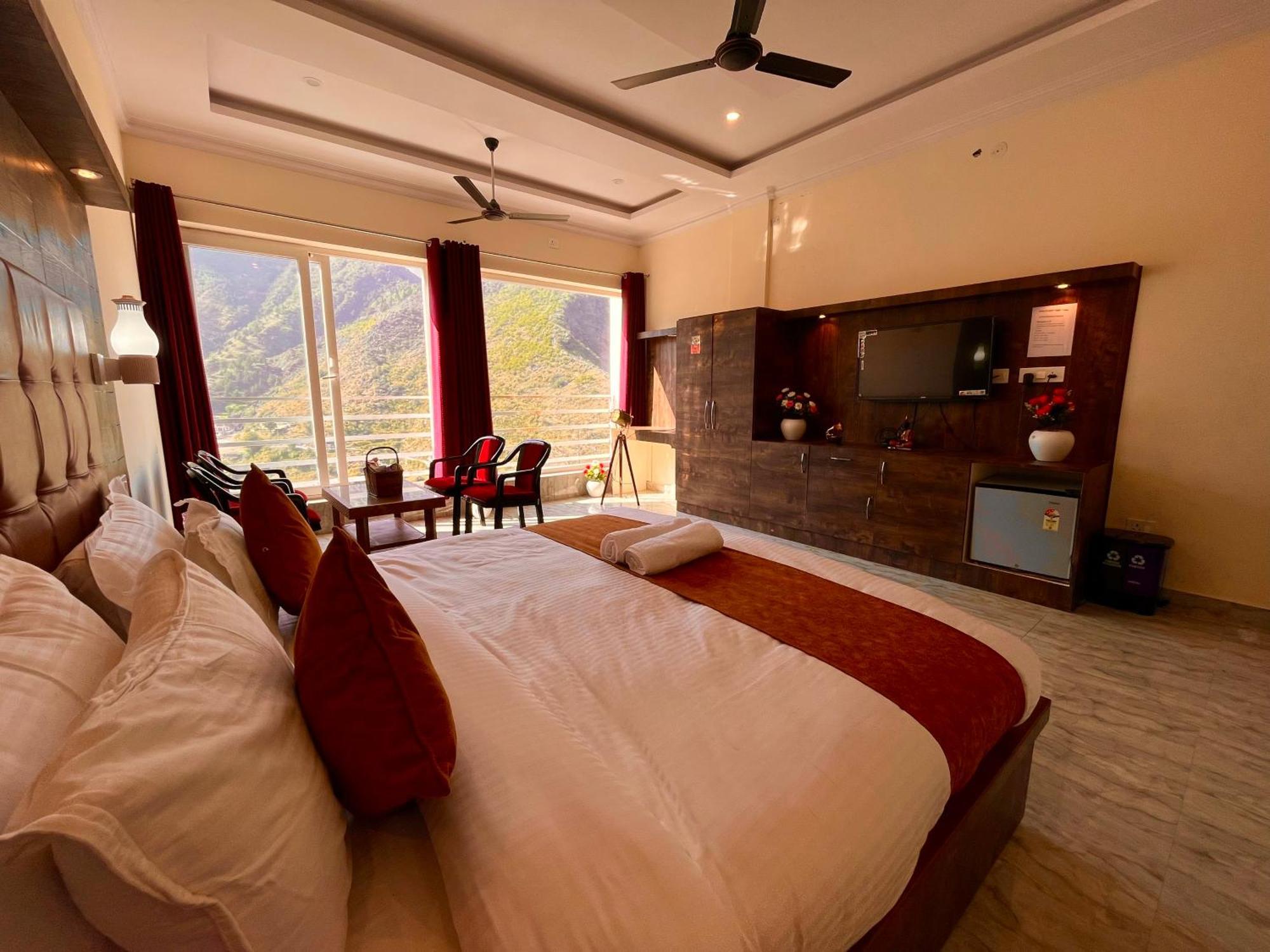 Sitara Hotel & Resort In The Lap Of Nature, מוסורי מראה חיצוני תמונה
