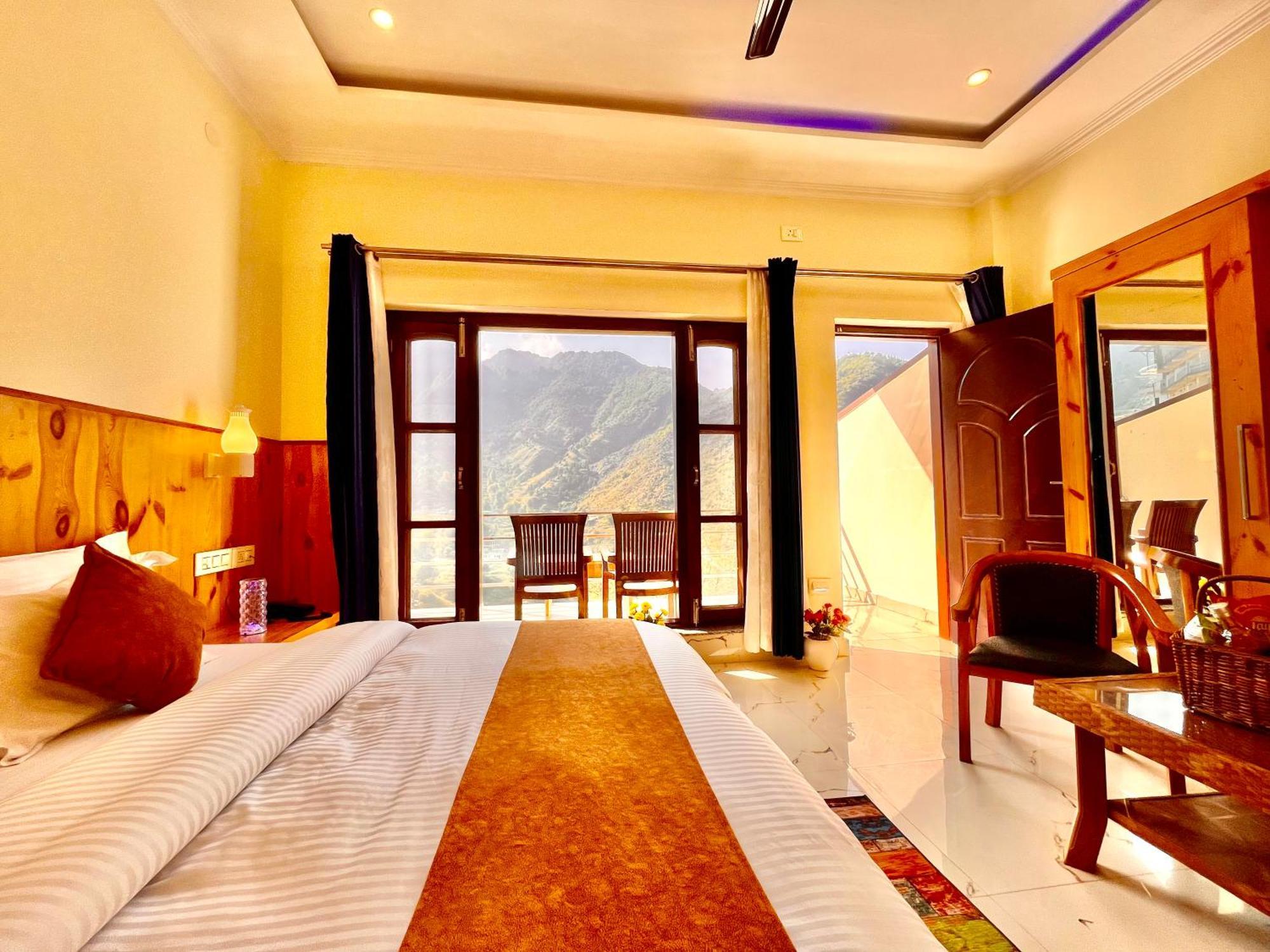 Sitara Hotel & Resort In The Lap Of Nature, מוסורי מראה חיצוני תמונה
