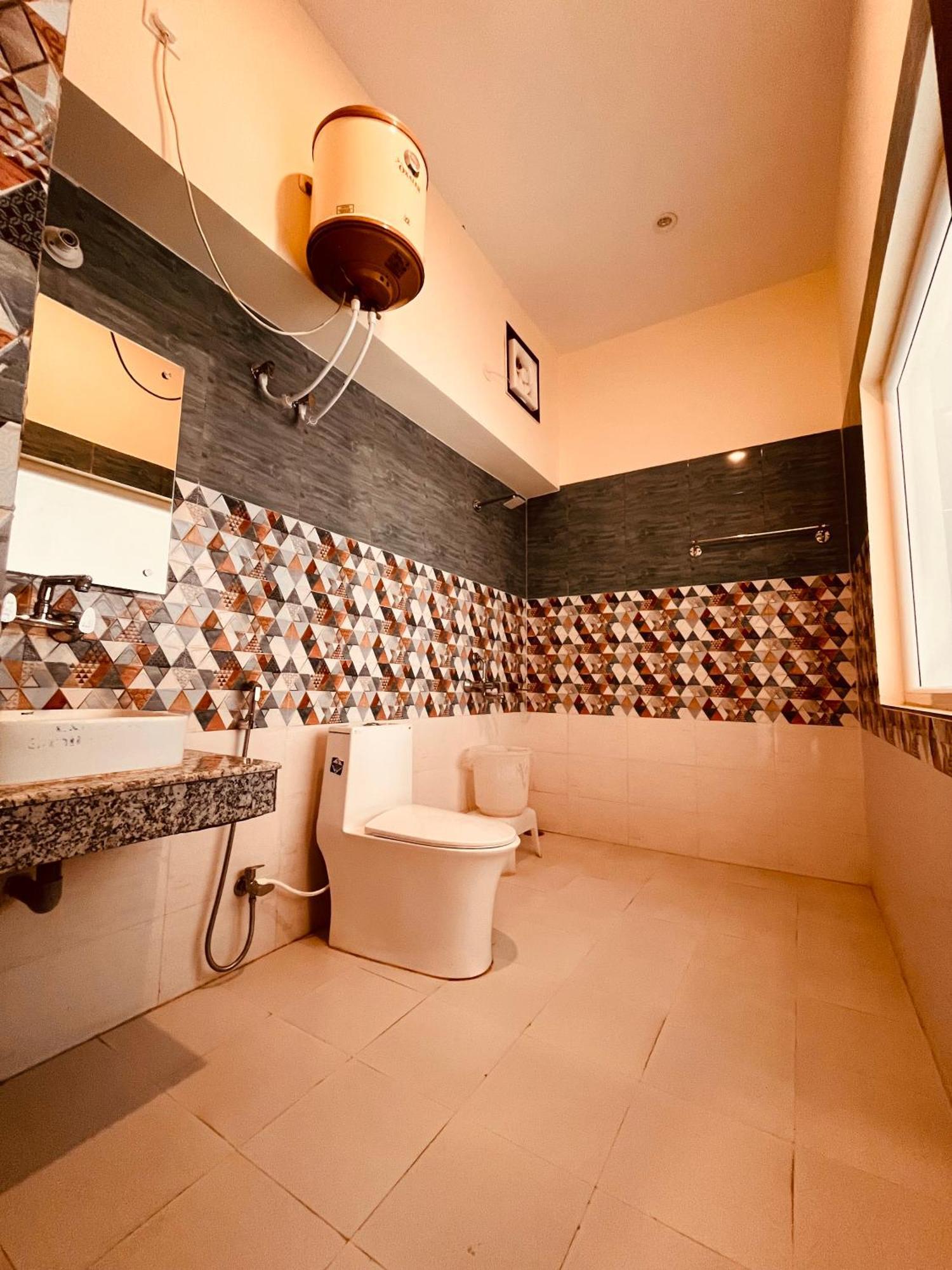 Sitara Hotel & Resort In The Lap Of Nature, מוסורי מראה חיצוני תמונה