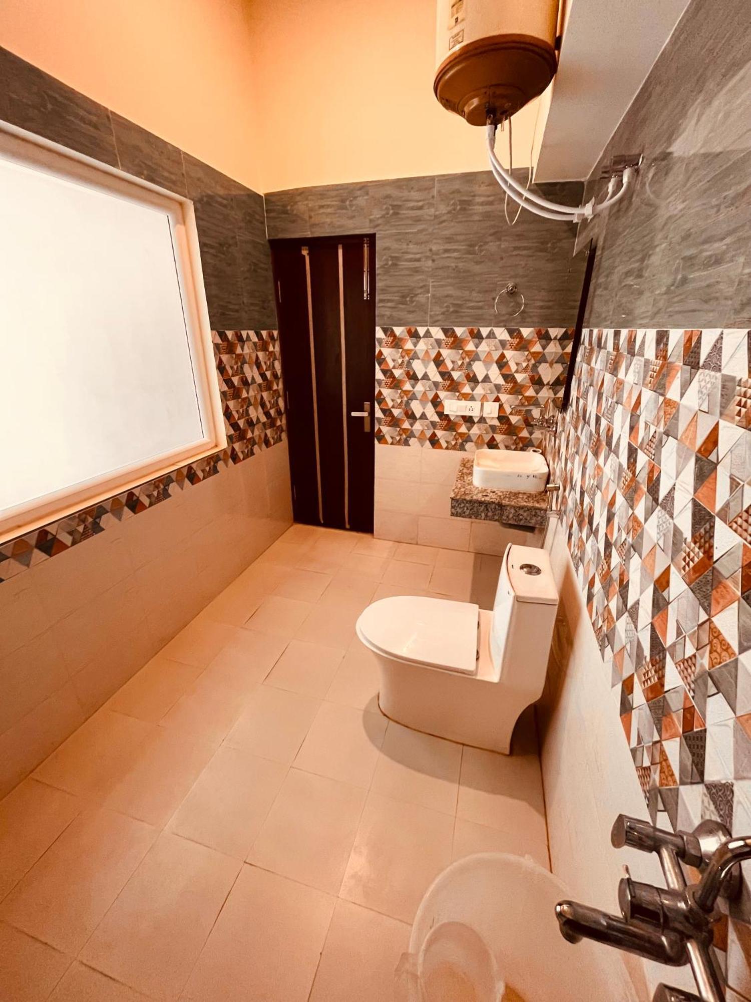 Sitara Hotel & Resort In The Lap Of Nature, מוסורי מראה חיצוני תמונה